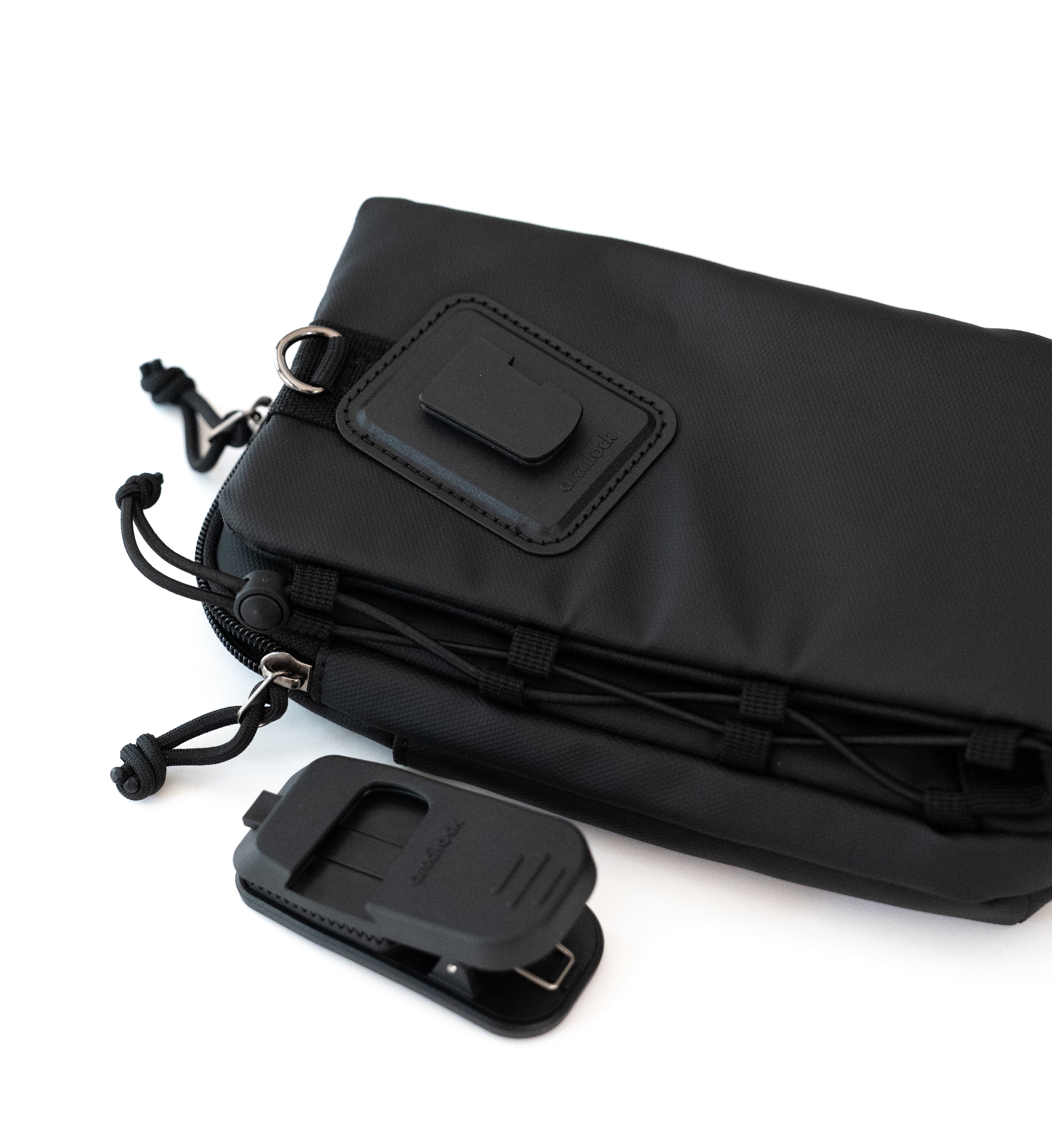 clip pouch type C (ペットボトル収納可)