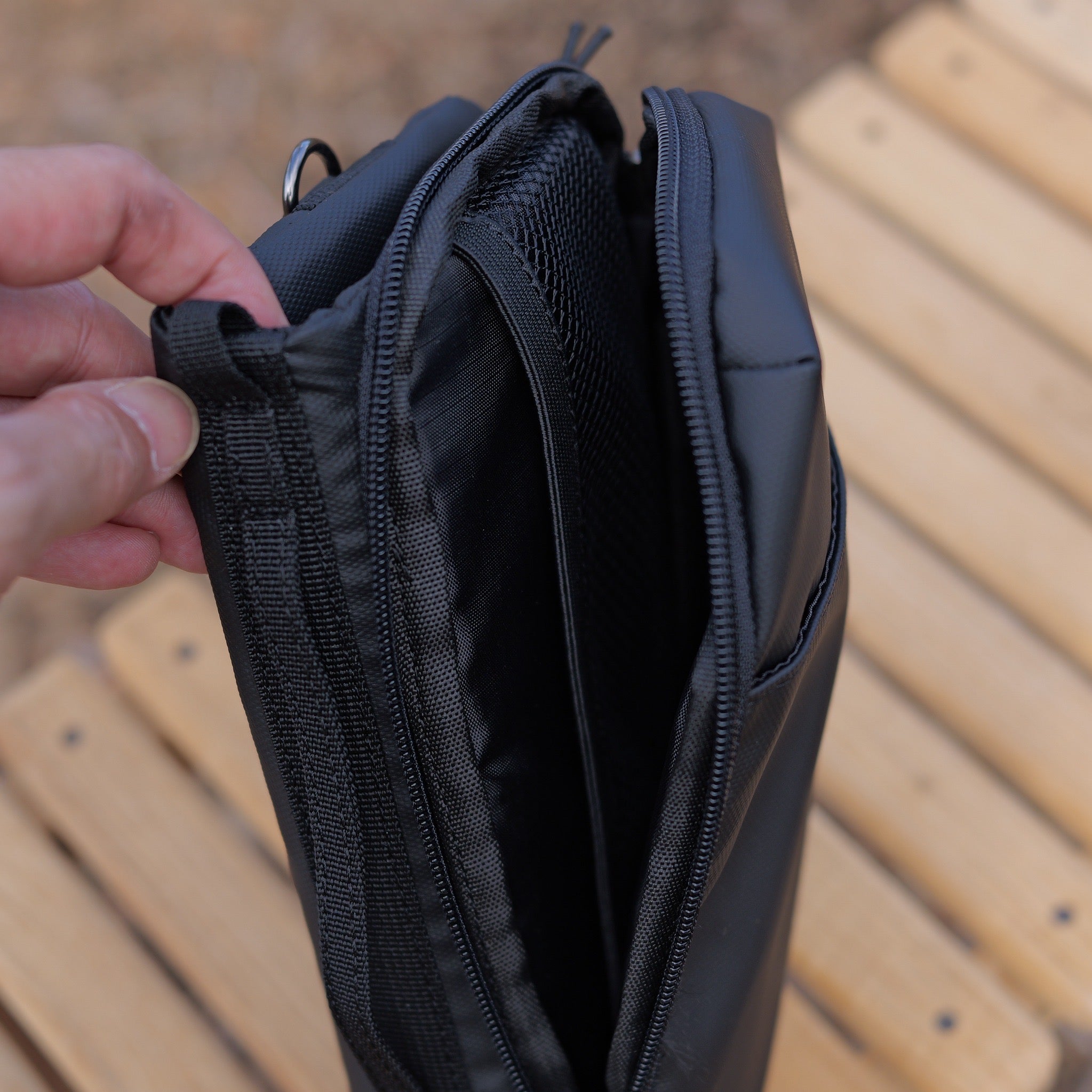 clip pouch type C (ペットボトル収納可)