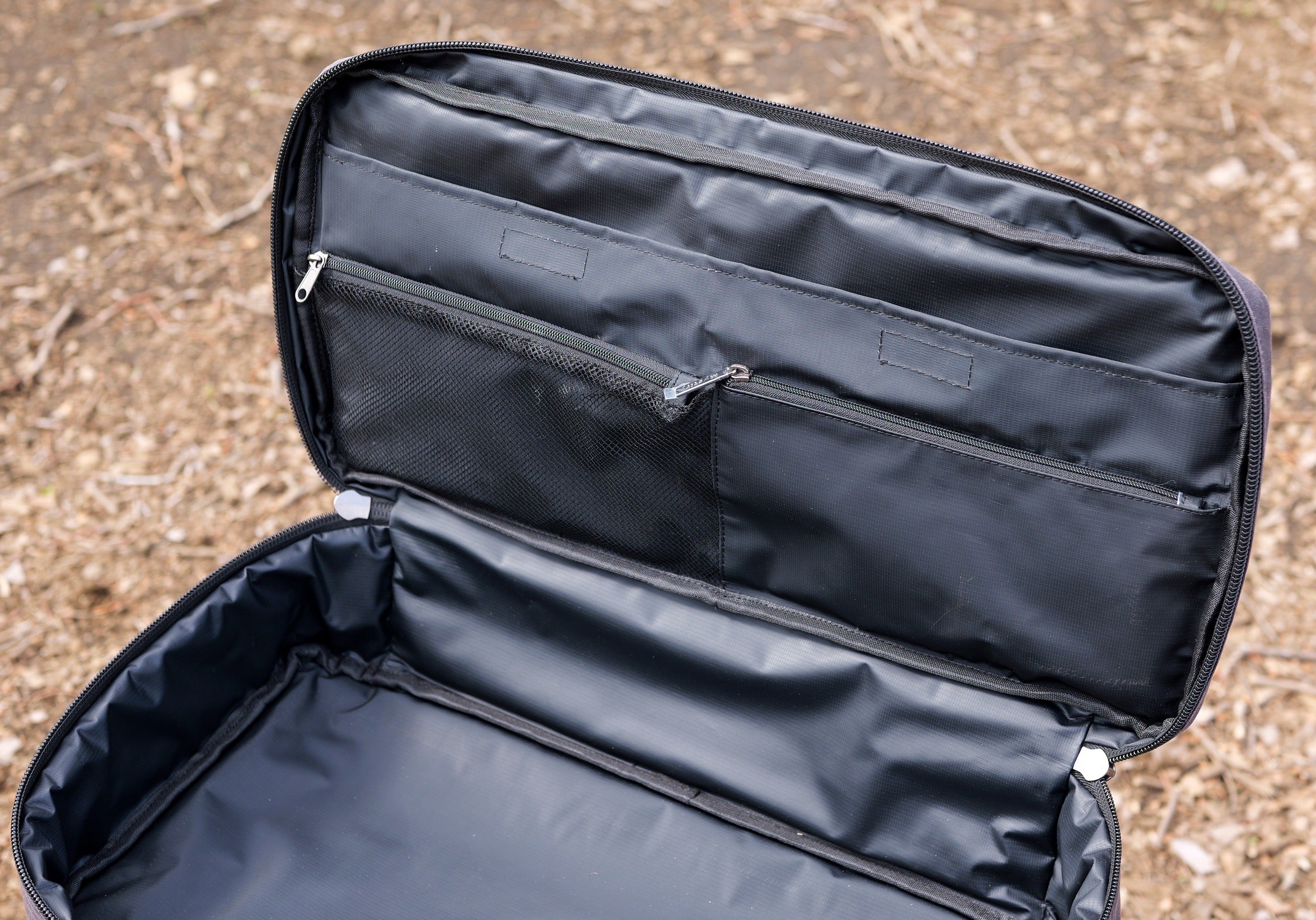 《予約販売 5月上旬配送予定》awesome tool bag (2025モデル)