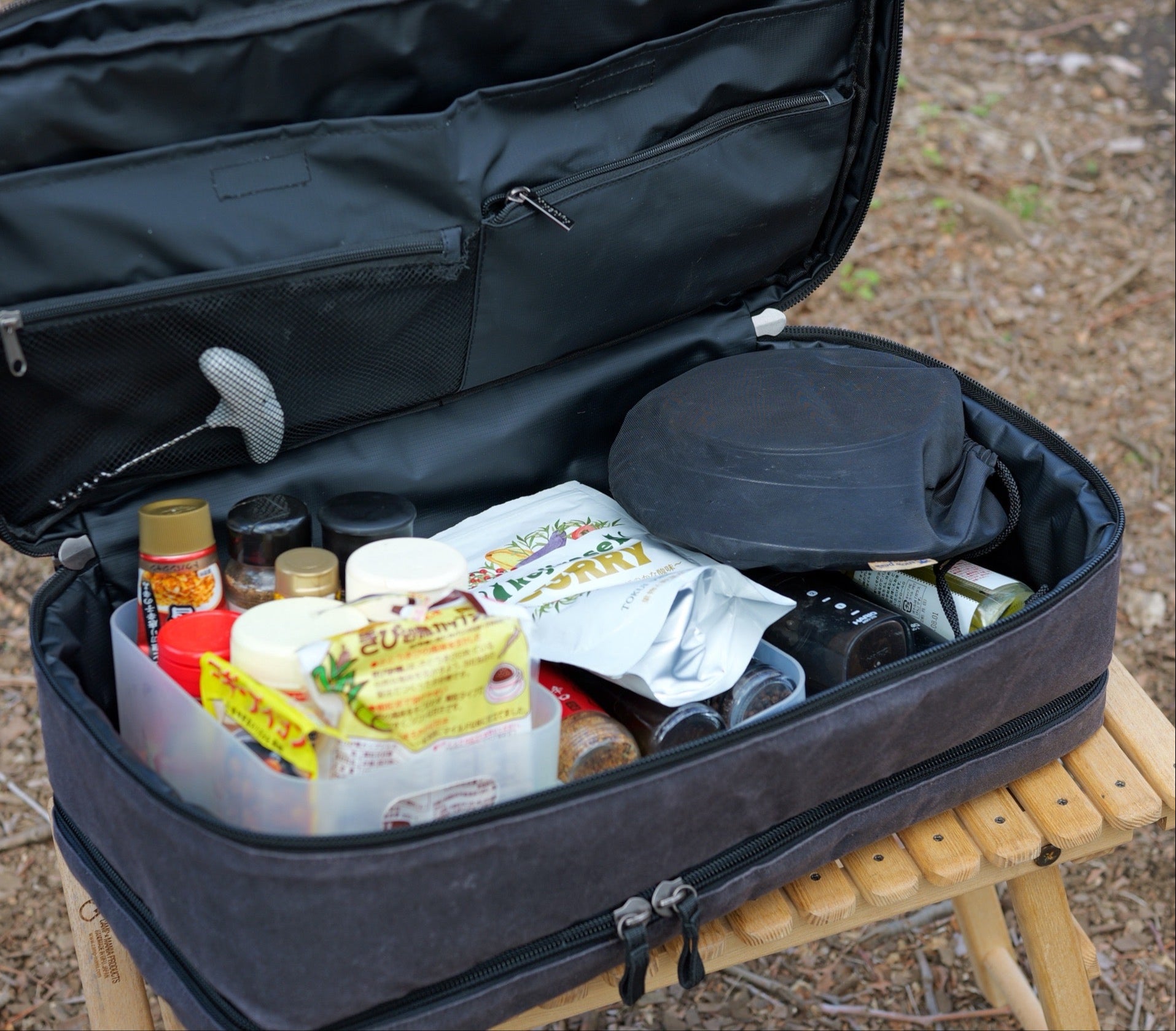 《予約販売 5月上旬配送予定》awesome tool bag (2025モデル)