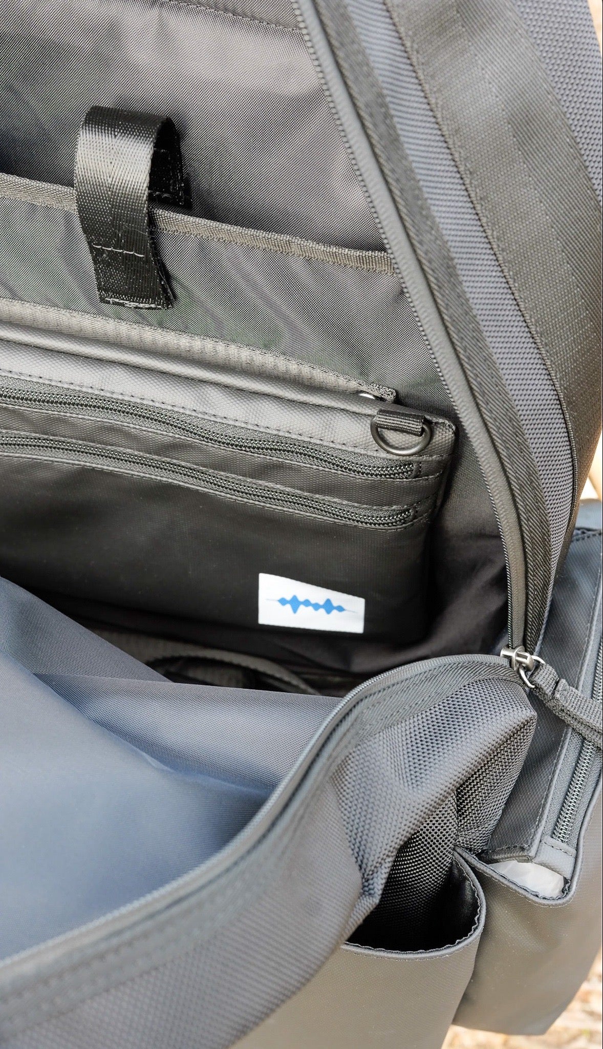 《予約販売 5月上旬配送予定》awesome backpack DAYS