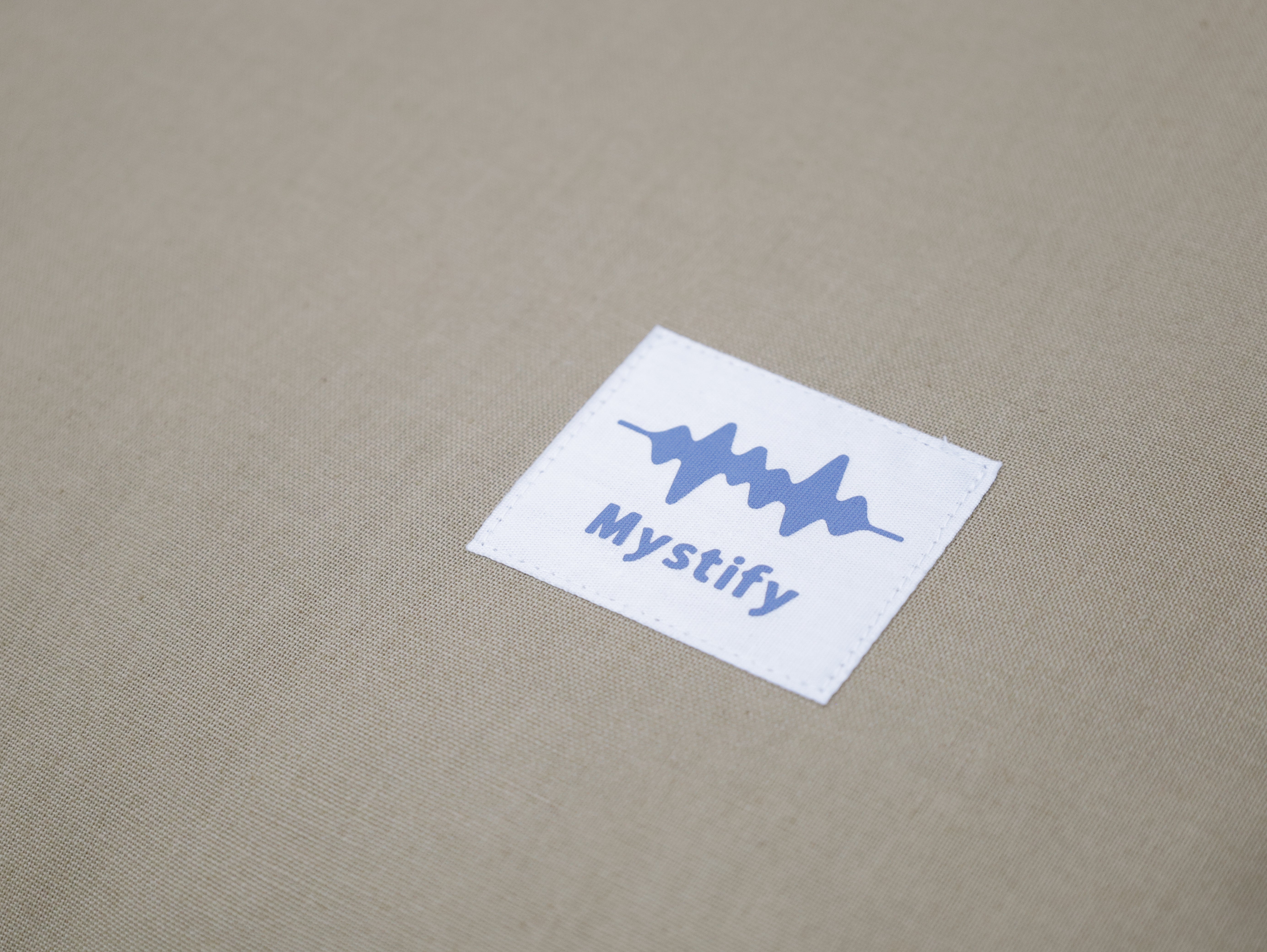 切り離せて場所を取らない万能マットレス 「awesomeマットレス」