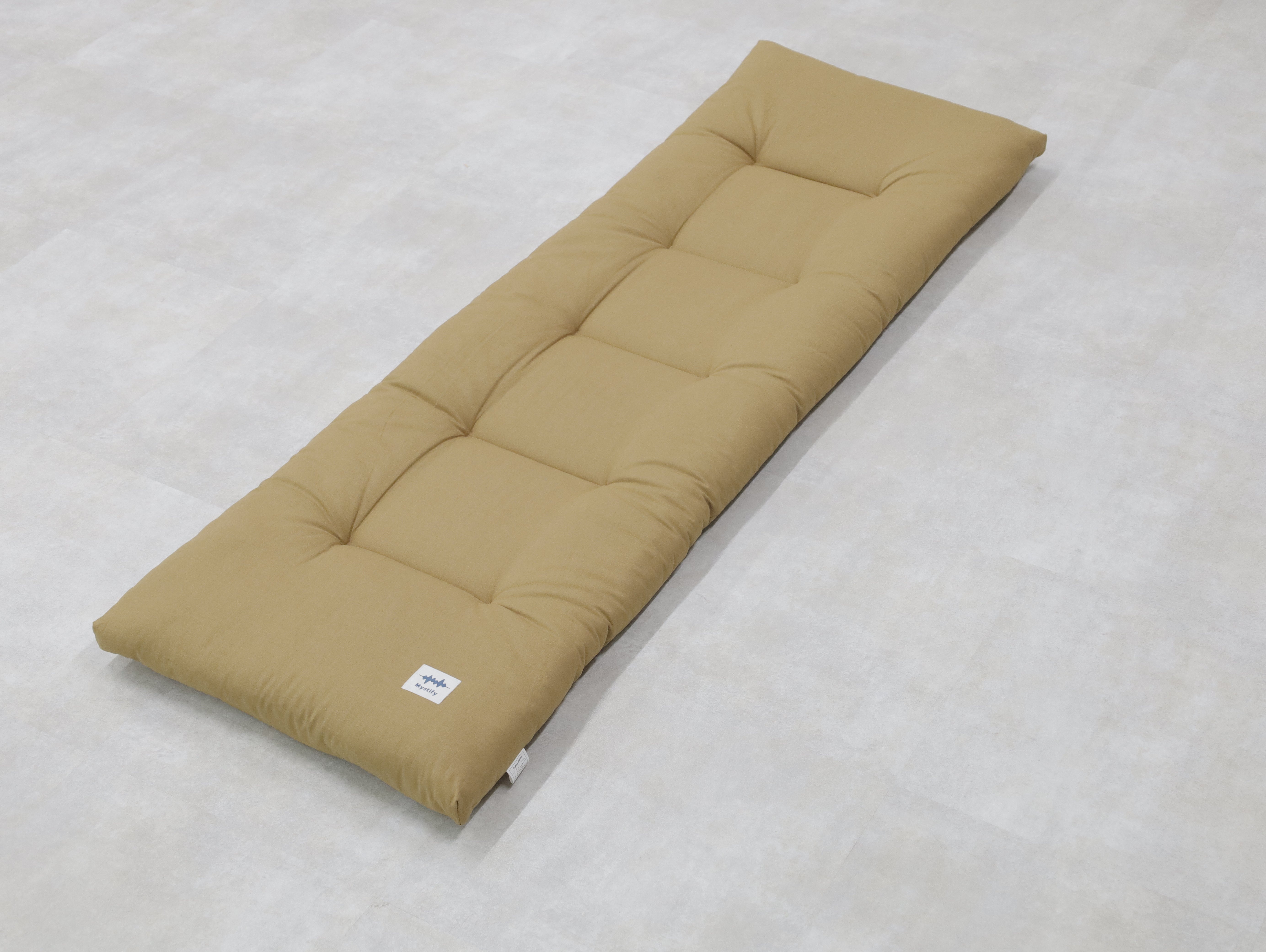 折りたためて場所を取らない万能マットレス「awesomeマットレス シングル」